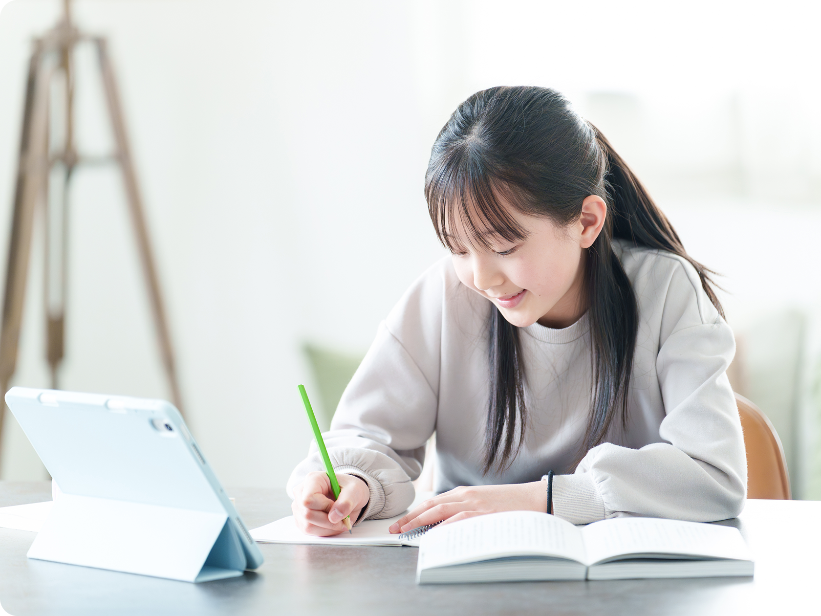 勉強してる学生1